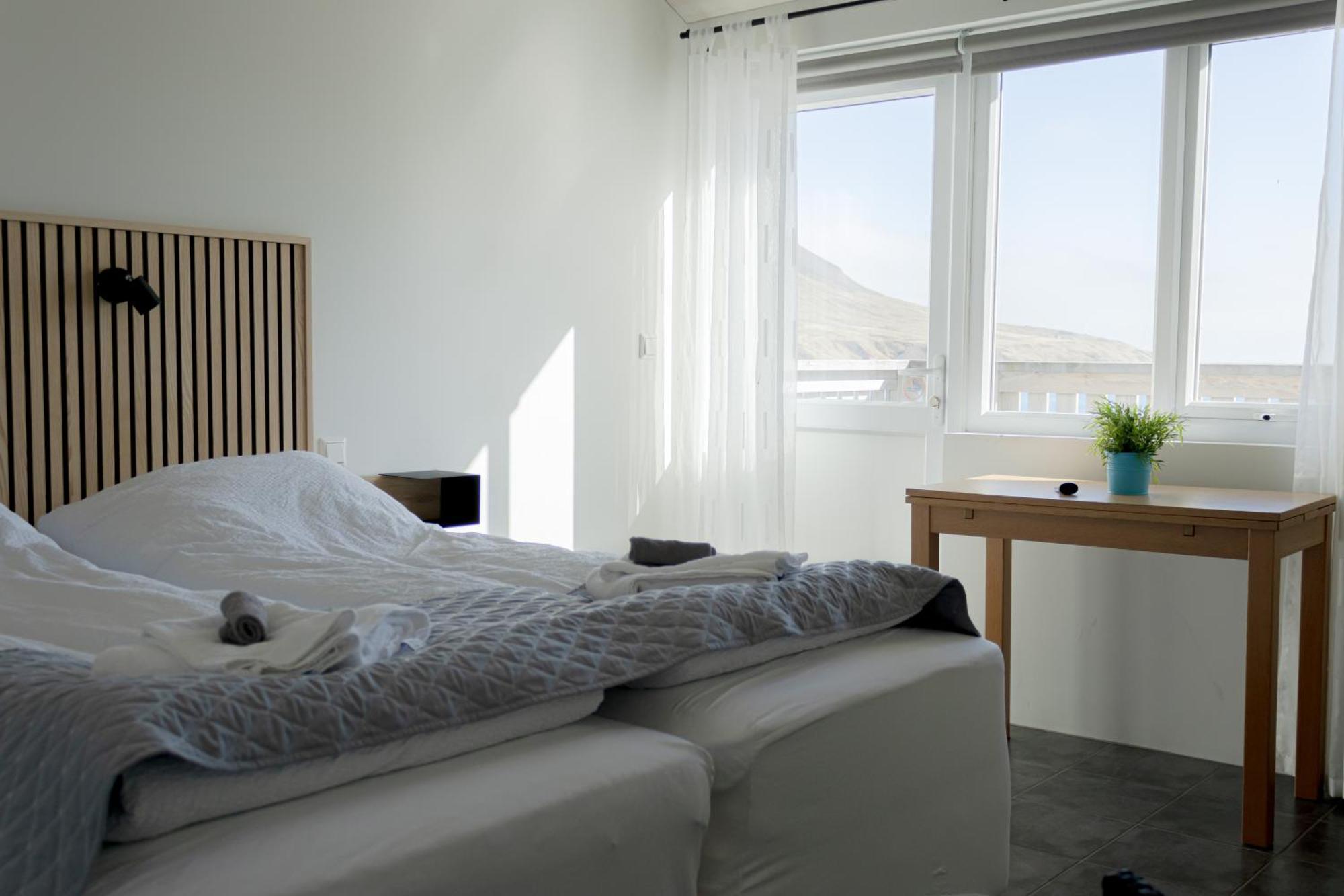 Urdartindur Guesthouse And Cottages Norðurfjörður エクステリア 写真